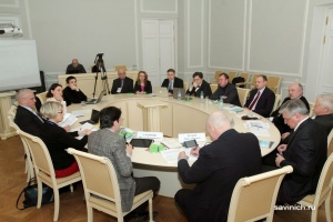 Круглый стол в рамках форума "Форсайт Россия: дизайн новой промышленной политики"